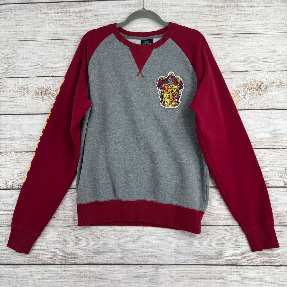 Wizarding World of Harry Potter Gryffindor Crewneck Sweatshirt Adult M Gray Red‎